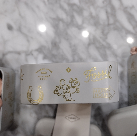 Fossil gift box - Picture 2 of 7